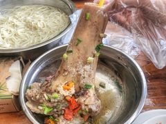 霸王牛骨-竹山里(锁石路店)
