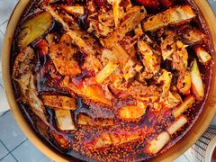 -土砂锅生态山庄·非遗砂锅雅鱼