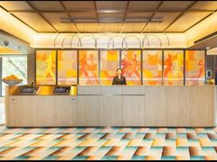 -桔子酒店(上海西藏北路地铁站店)