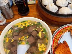 -上海特色小笼店(铁岭路90弄小区店)