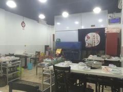 -虾弄弄海派小龙虾·牛羊蝎子火锅