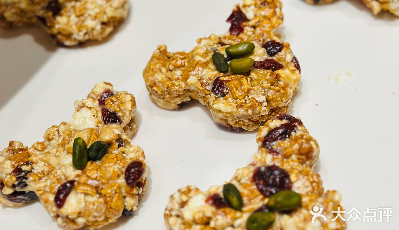 迪士尼乐园酒店の卢米亚餐厅の甜品[调皮][调皮][调皮]