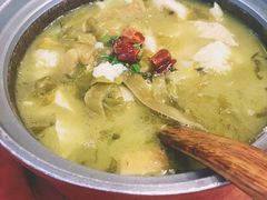 -周鱼小馆石锅酸菜鱼(活力汇店)