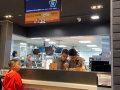 -麦当劳(伟城广场店)