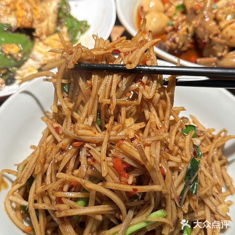 爱吃辣的肯定都会爱上的一家店！！真的好吃！