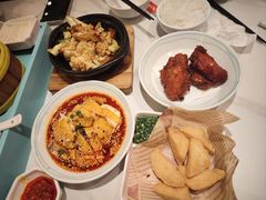 -姚姚酸菜鱼·金戈戈香港豉油鸡(喜荟城联名店)