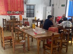 -洲心明记烧肉大粥(总店)