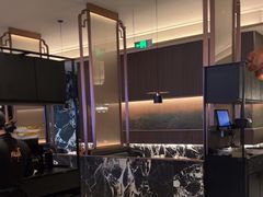 -新白鹿餐厅(滨江银泰店)