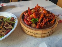 -红盔侠小龙虾(海宁银泰店)