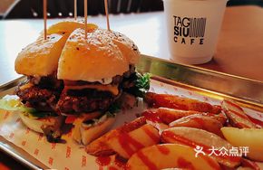 Classic American Beef Burger