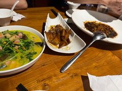 -金枝玉叶上海人家食府(三里河店)