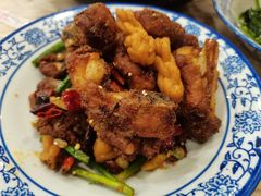 -江城燕子大排档(江汉路步行街店)