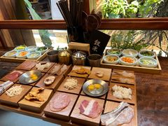 -银米·云南传统过桥米线(双廊黑金冠店)