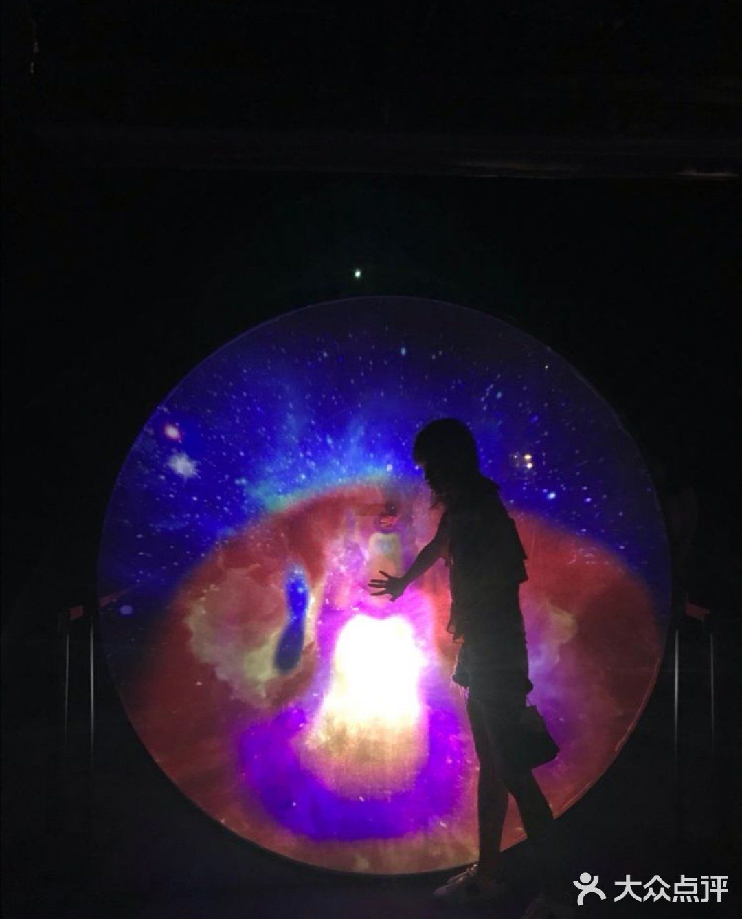 光与影的艺术，探索平行宇宙的奥秘