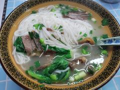 -肇兴特色牛肉粉