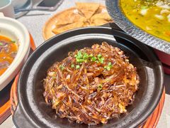 -有红鸡毛店·川菜(建设路店)