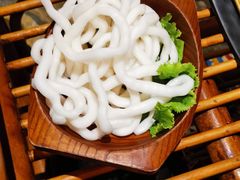 土家族雪山粉-老牌坊云南鱼豆花火锅(爱建店)