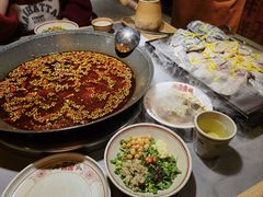 -吃城都·鱼蛙火锅(西玉龙街店)