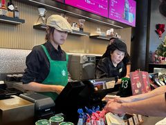 -星巴克臻选(上海合生汇1F店)