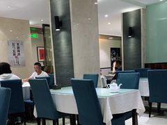 大堂-品味居·首店·大连鲜活海鲜大连菜(东港店)