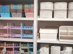 -名创优品(北京新中关购物中心地铁层店)