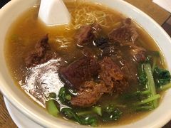 红烧牛腩面-筷子
