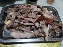 手抓羊肉-青海名吃尕张娃非遗烤肉(海湖总店)