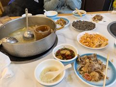 -朴小妹人参鸡汤火锅(长白山万达店)