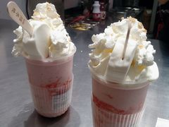 -须尽欢·冰淇淋&中国茶(翔殷路店)