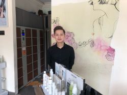 -苑苑发型设计