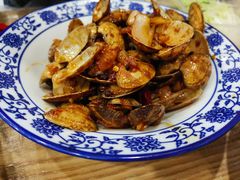 -江城燕子大排档(江汉路步行街店)