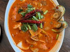 -Chom Cafe and Restaurant