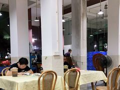 大堂-标记美食新鲜猪杂(兴南大道店)
