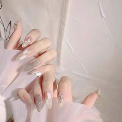 -悦指间美甲美睫