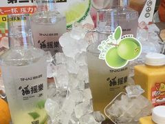 -缇纳甜妮·西餐·甜点(商字店)