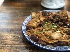 -壹阁胡羊焖饼(特色小吃街店)