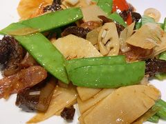 笋尖兰豆炒腊味-高第街56号餐厅(银座商城玉函店)