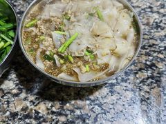 -正宗杨记普洱酸醋米线(总店)