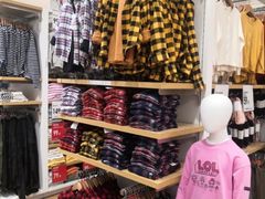 -优衣库(上海虹口龙之梦店)