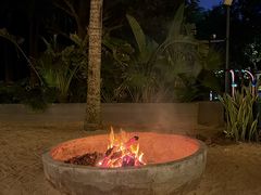 -三亚艾迪逊酒店·海滩烧烤 BARBACOA·现场乐队·浪漫晚餐·烧烤海鲜