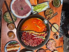 -周小明火锅(黑金冠社区店)