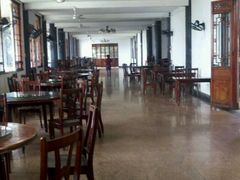 山顶餐厅坐-成都老君山