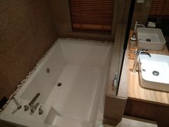 -十号名邸精品酒店（上海音乐学院店）(原复旦五官科医院店)