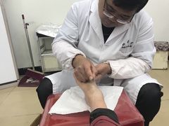 -郏芬芬扦脚服务部(新闸路店)