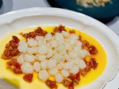 秃黄油炒河虾-屋里厢上海菜馆