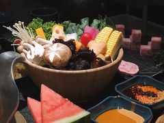 时蔬拼盘-湊湊火锅·茶憩(打浦桥日月光店)