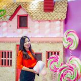 品尝黑珍珠餐厅 打卡最美圣诞糖果屋