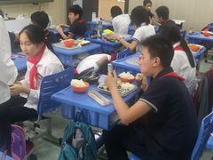 -上海市黄浦区教育学院附属中山学校