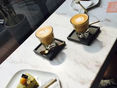 -UNI UNI(环亚凯瑟琳店)