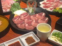 -山之屋炭火烧肉·生啤畅饮(大朗万科中央公园店)